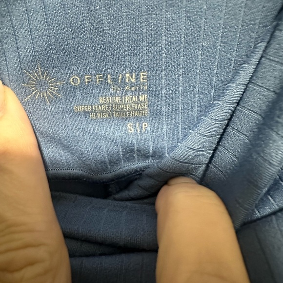 OFFLINE By Aerie Real Me Super Flare Crossover Hi-Rise Leggings Blue Size Small - Picture 4 of 4